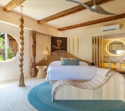 Двухместный номер Saastal Plunge Pool with jungle view двуспальная кровать в Hotel Shibari Tulum - Restaurant & Cenote Club