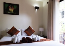 Двухместный номер Standard с балконом двуспальная кровать в The Hive Hotel Samui