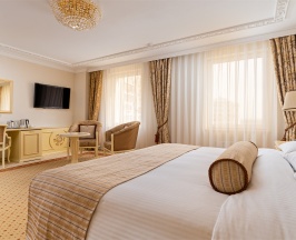 Джуниор сюит КОРНЕР в Rimar Hotel Krasnodar
