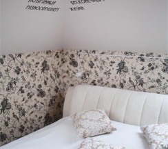 LUX в Библиотека