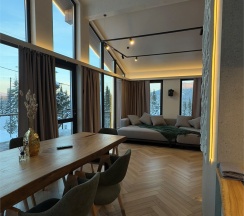 Дом «GOLD» с банным чаном на террасе в Luxe House