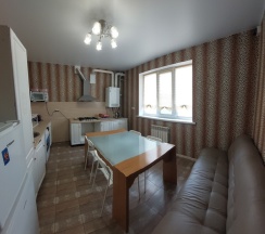 3-комнатные апартаменты, 100 м² в Соседи