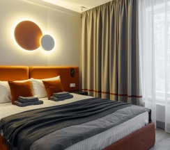 Коттедж улучшенный в Озеро Зеркальное