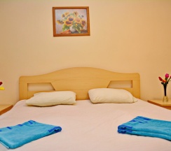 Трёхместный полулюкс в Глафировка лэнд