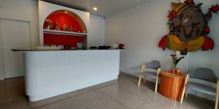 Карон: Отель Karon Living Room
