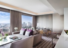 Люкс Avani с 3 комнатами с видом на реку в Avani+ Riverside Bangkok Hotel