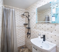 FAMILY ROOM , 4 (2х комнатный)люкс в Анютины глазки