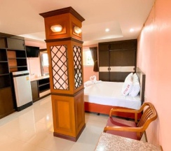 Трёхместный люкс в AA Pattaya Ville