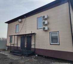 Вилла с балконом и с красивым видом из окна в Гостевой дом