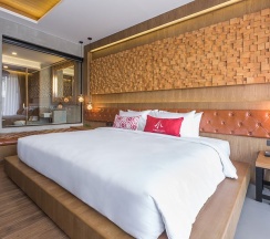 Двухместный Aurico Over the Pool двуспальная кровать в Aurico Kata Resort & Spa
