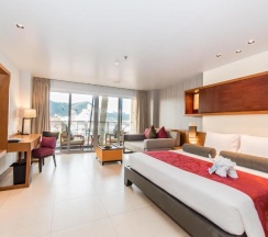 Двухместный номер Deluxe двуспальная кровать в ASHLEE Hub Hotel Patong