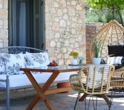 Коттедж с 2 комнатами в Georgia Villas