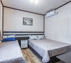 Домик двухкомнатный шестиместный в Рыжий Ап на Морской