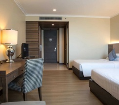 Трёхместный номер Premier North Tower в The Berkeley Hotel Pratunam