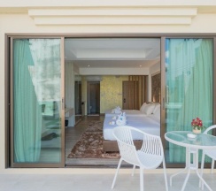 Четырёхместный номер Deluxe в Destination Patong