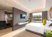 Номер Superior в Maitria Rama 9 Bangkok - A Chatrium Collection Hotel