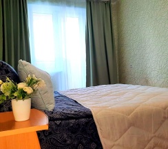1-комнатные апартаменты стандарт г.Чебаркуль, ул. Карпенко, д. 4в, кв. 64 (мансарда) в Уютная студия на улице Карпенко 4В