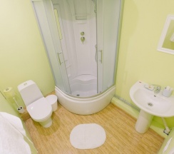 Небольшой номер с двухспальной кроватью без окна в White House