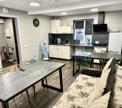 Двухэтажный коттедж Дом Медведя до 7 гостей в Командор