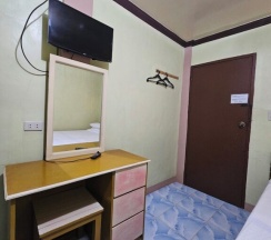 Одноместный номер Economy двуспальная кровать в Bohol Sea Breeze Cottages & Resort