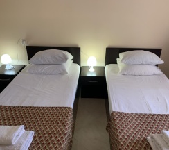 Номер стандарт с 2 односпальными кроватями в Спарта