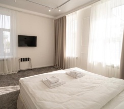 Полулюкс в Plaza Hotel