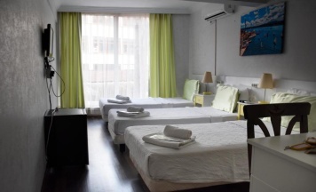 Трёхместный номер Economy в Yalcin Hotel