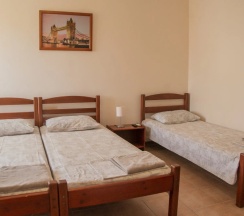 Трёхместный номер Comfort с балконом и с красивым видом из окна в Тонкий мыс
