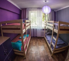 Кровать в общем номере (женский номер) в Loco Hostel