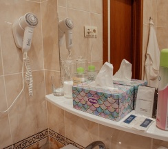 Стандартный номер (окнами во двор) в Brothershotel.ru