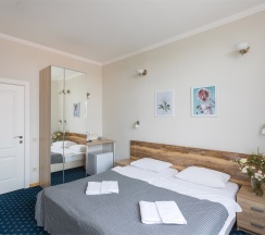 Семейный Стандарт 2-х комнатный в Александр Hotel