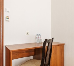 Уютный номер с двуспальной кроватью в Имидж