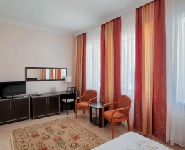 Номер полулюкс в Мезонин