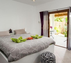 Вилла с видом на сад в Sand Shine Villa