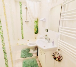 Семейный четырех местный в Party and Sun