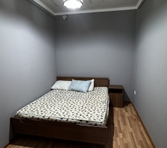 Четырехместный номер с 1 двуспальной или 2 односпальными кроватями в Маяк