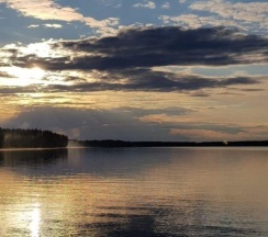 Дом у озера в Black fox