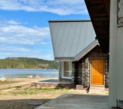 Семейный коттедж с красивым видом из окна в Ригола