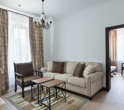 Номер люкс премиум в Аверон