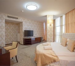 ЛЮКС в Marton