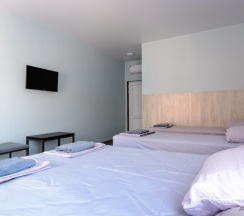 Четырёхместный номер с балконом в Мардин