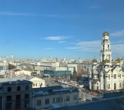 3-местный номер студия комфорт с 1 двуспальной кроватью в Домашний Уют в Radius Central House (Радиус Централ Хаус)