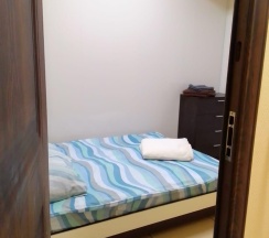 Номер эконом с 1 двуспальной кроватью (без окна) в Сити-В