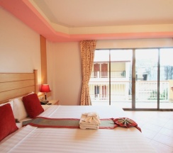 Двухместный номер Superior с балконом двуспальная кровать в Baan Boa Resort