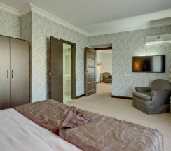 Двухместный номер Superior с видом на город двуспальная кровать в Премьер Алатау