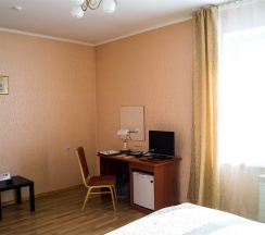 Комфортный двухместный с 1 двуспальной кроватью в Вояжъ