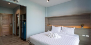 Равай: Курортный отель Peace Blue Naiharn Naturist Resort SHA by ZUZU
