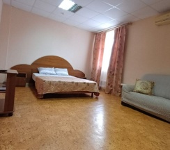 Двухместный номер 1 категории с двухспальной кроватью, полным сан. узлом в Фатима