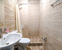 Двухместный люкс с балконом двуспальная кровать в Galini resort