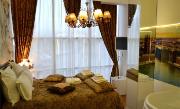 Люкс (с джакузи) в Golden Hotel